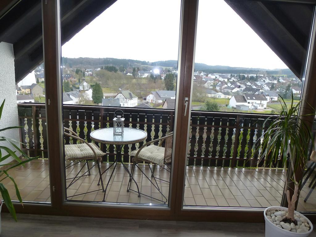 Eifel Panoramablick Apartment Келберг Стая снимка